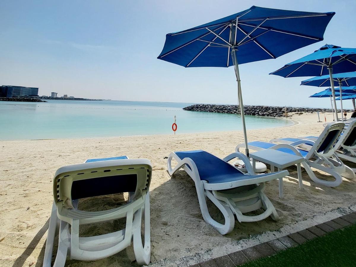 Luxurious 2 Bedroom Beachfront Apartment - Direct Seaview Ras al-Khaimah Exterior foto